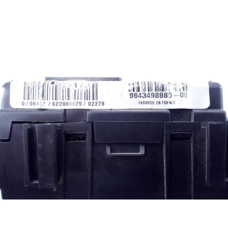 Recambio de caja reles / fusibles para peugeot 206 berlina look referencia OEM IAM 9643498980  E3-B2-31-3