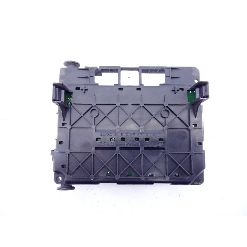 Recambio de caja reles / fusibles para peugeot 206 berlina look referencia OEM IAM 9643498980  E3-B2-31-3