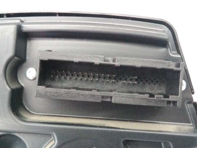 Recambio de cuadro instrumentos para opel zafira b enjoy referencia OEM IAM 13225988 3164392 E3-A5-29-1