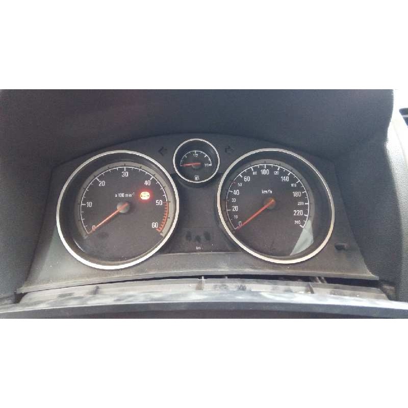 Recambio de cuadro instrumentos para opel zafira b enjoy referencia OEM IAM 13225988 3164392 E3-A5-29-1