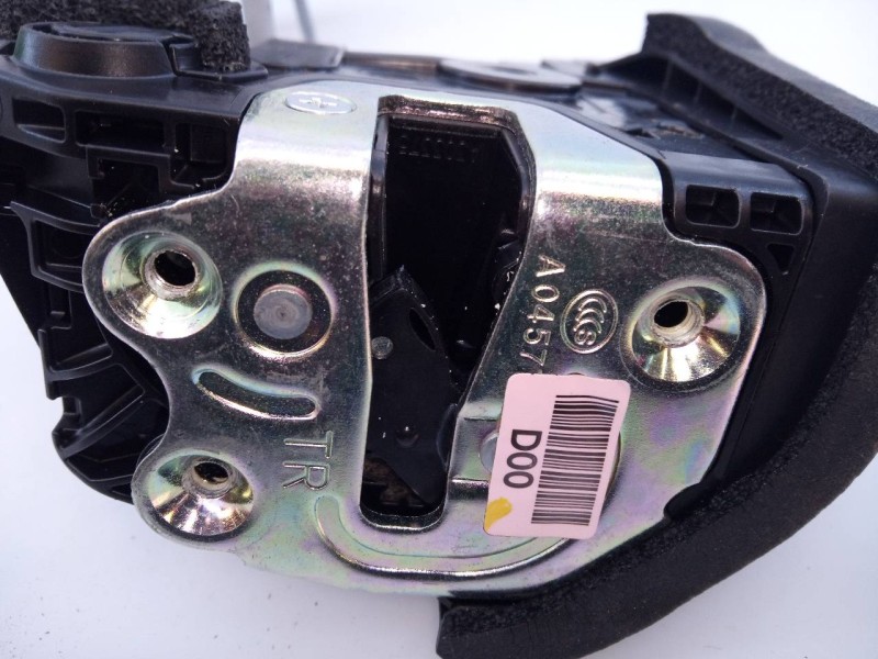 Recambio de cerradura puerta trasera derecha para kia niro concept plug-in hybrid referencia OEM IAM 81420G5000IAC  E2-B5-5-2