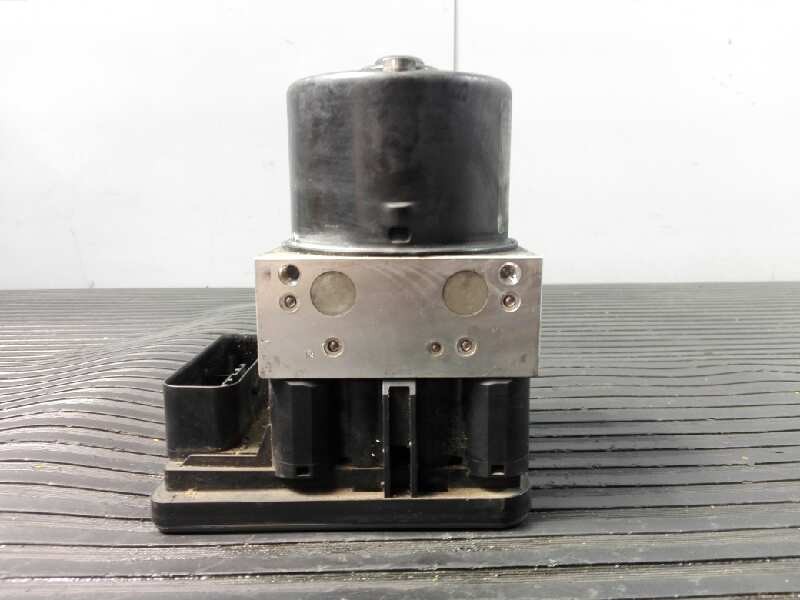 Recambio de abs para opel zafira b enjoy referencia OEM IAM 10096005703 00404674C0 P3-A8-28-5