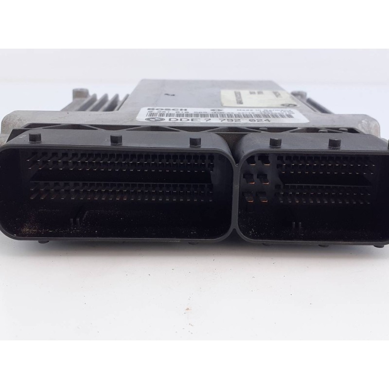 Recambio de centralita motor uce para bmw serie 3 berlina (e46) 320d referencia OEM IAM 7792024 0281010565 E3-A2-24-1