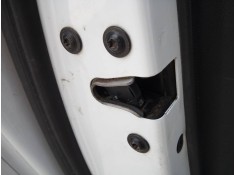 CERRADURA PUERTA TRASERA IZQUIERDA 