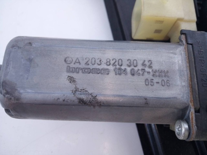 Recambio de elevalunas trasero derecho para mercedes-benz clase c (w203) berlina 220 cdi (la) (203.008) referencia OEM IAM A2038