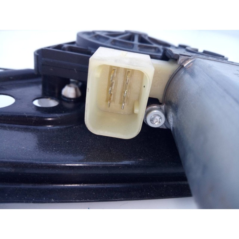 Recambio de elevalunas trasero derecho para mercedes-benz clase c (w203) berlina 220 cdi (la) (203.008) referencia OEM IAM A2038