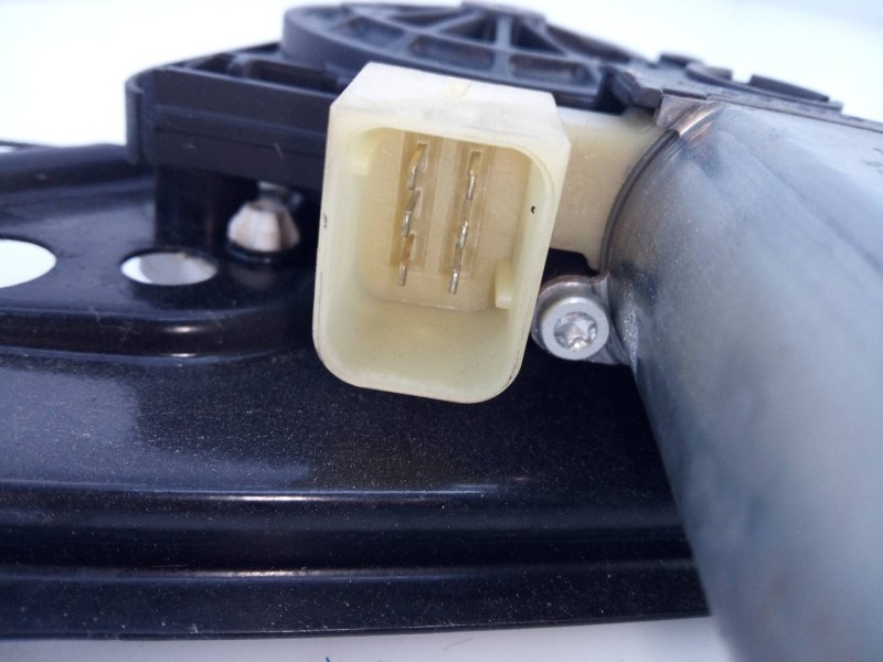 Recambio de elevalunas trasero derecho para mercedes-benz clase c (w203) berlina 220 cdi (la) (203.008) referencia OEM IAM A2038