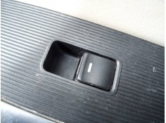 MANDO ELEVALUNAS DELANTERO DERECHO 