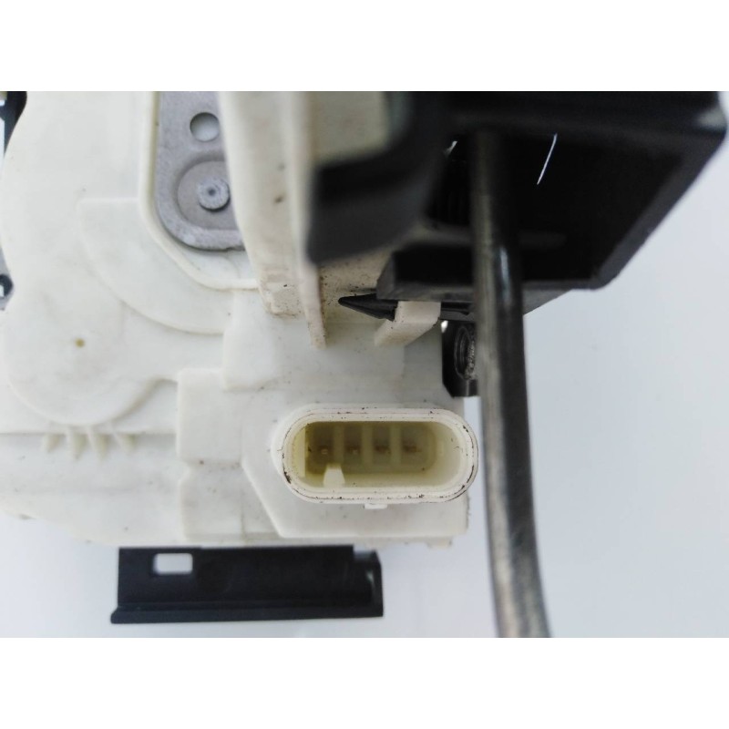 Recambio de cerradura puerta delantera izquierda para mercedes-benz clase cla (w117) cla 220 cdi (117.303) referencia OEM IAM A1