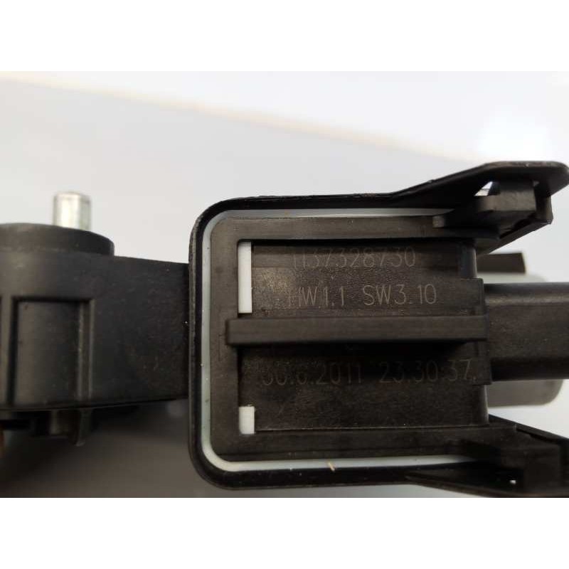 Recambio de motor elevalunas trasero izquierdo para kia sorento concept 2wd referencia OEM IAM   E2-B5-3-2