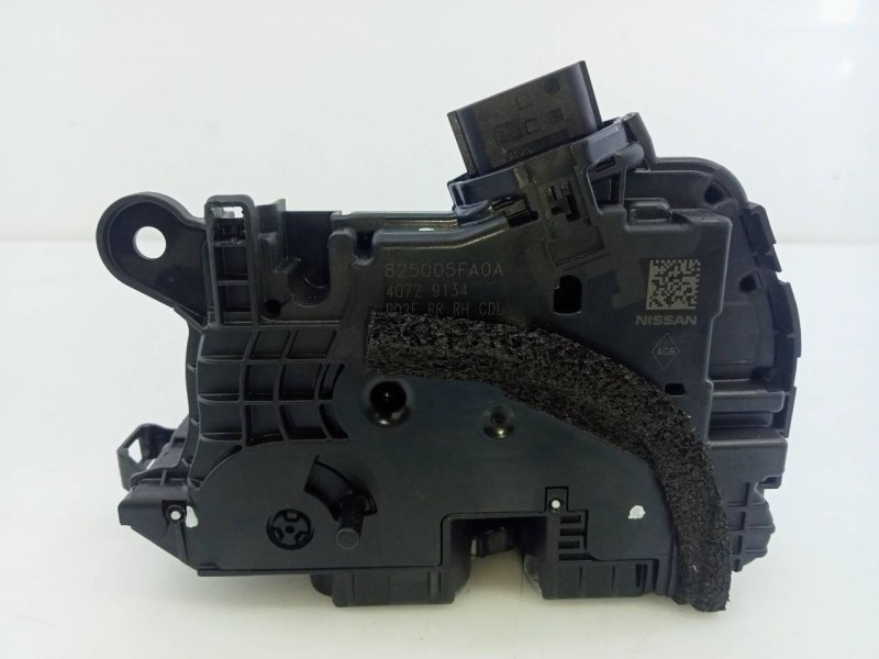 Recambio de cerradura puerta trasera derecha para nissan micra v (k14) acenta referencia OEM IAM 825005FA0A  E2-A4-55-1
