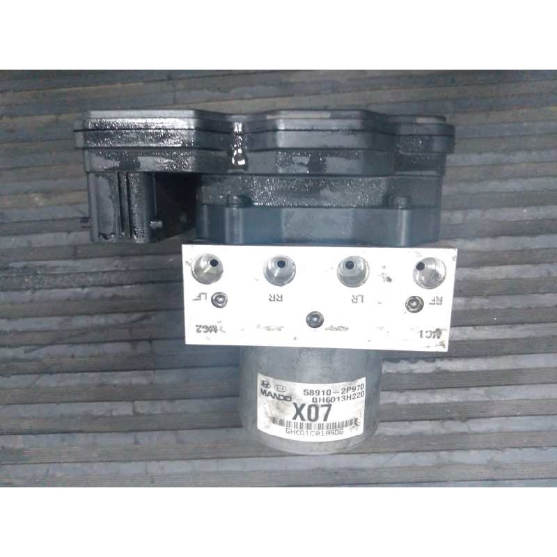 Recambio de abs para kia sorento concept 2wd referencia OEM IAM 589102P970 H26GAB1B1020520 P3-A8-18-3