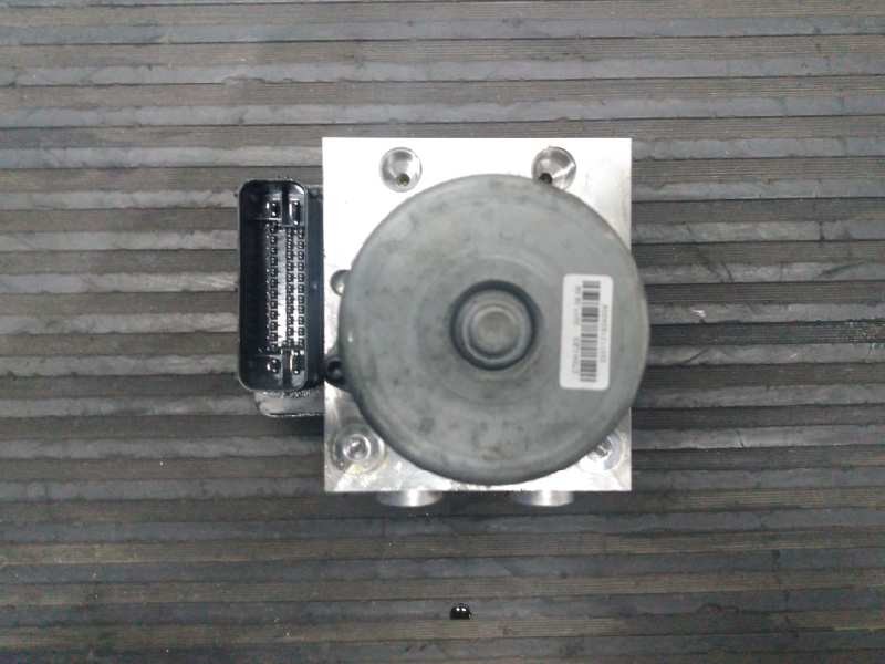 Recambio de abs para kia sorento concept 2wd referencia OEM IAM 589102P970 H26GAB1B1020520 P3-A8-18-3