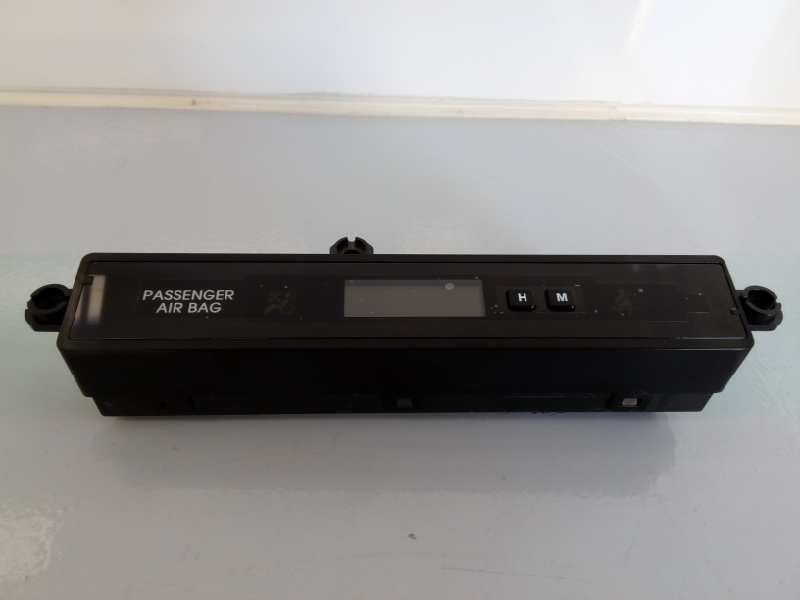 Recambio de pantalla multifuncion para kia sorento concept 2wd referencia OEM IAM 945102P100 945102P100 E2-B5-4-2