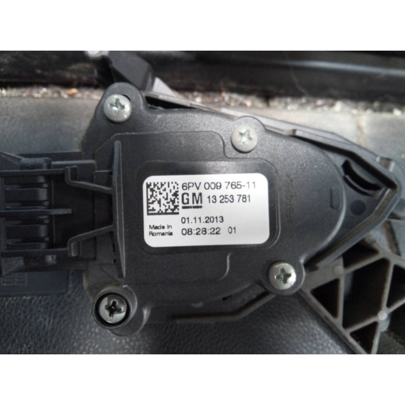 Recambio de pedal acelerador para opel zafira tourer expression referencia OEM IAM 13253781 6PV00976511 