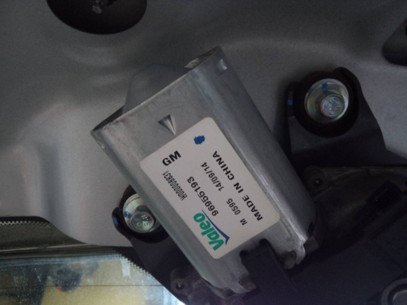 Recambio de motor limpia trasero para opel mokka excellence referencia OEM IAM 96955193  