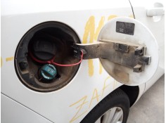 Recambio de tapa exterior combustible para opel zafira tourer expression referencia OEM IAM    2