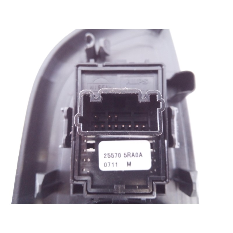 Recambio de mando elevalunas delantero izquierdo para nissan micra v (k14) acenta referencia OEM IAM 255705RA0A  E3-B4-28-4