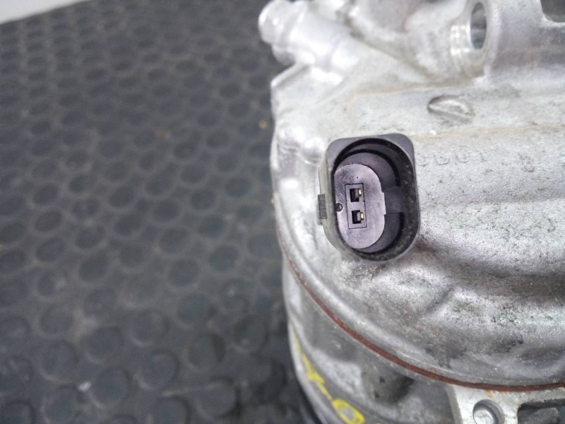 Recambio de compresor aire acondicionado para audi q5 (8r) 2.0 tdi quattro (140kw) referencia OEM IAM 8T0260850S  P3-B2-13-1