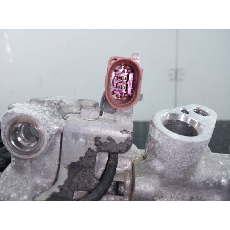 Recambio de compresor aire acondicionado para audi q5 (8r) 2.0 tdi quattro (140kw) referencia OEM IAM 8T0260850S  P3-B2-13-1