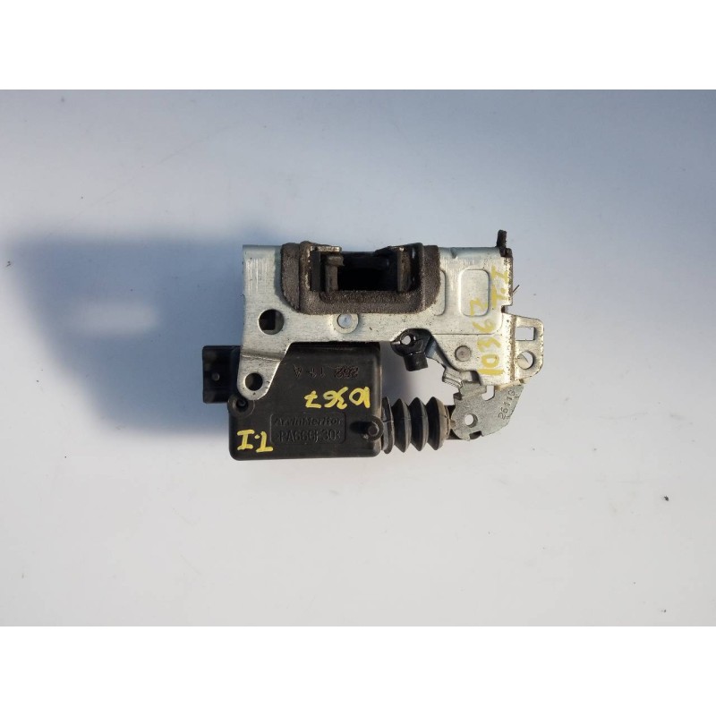 Recambio de cerradura puerta trasera izquierda para dacia duster ambiance 4x2 referencia OEM IAM   E2-A1-34-2