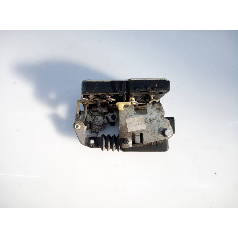 Recambio de cerradura puerta trasera izquierda para dacia duster ambiance 4x2 referencia OEM IAM   E2-A1-34-2