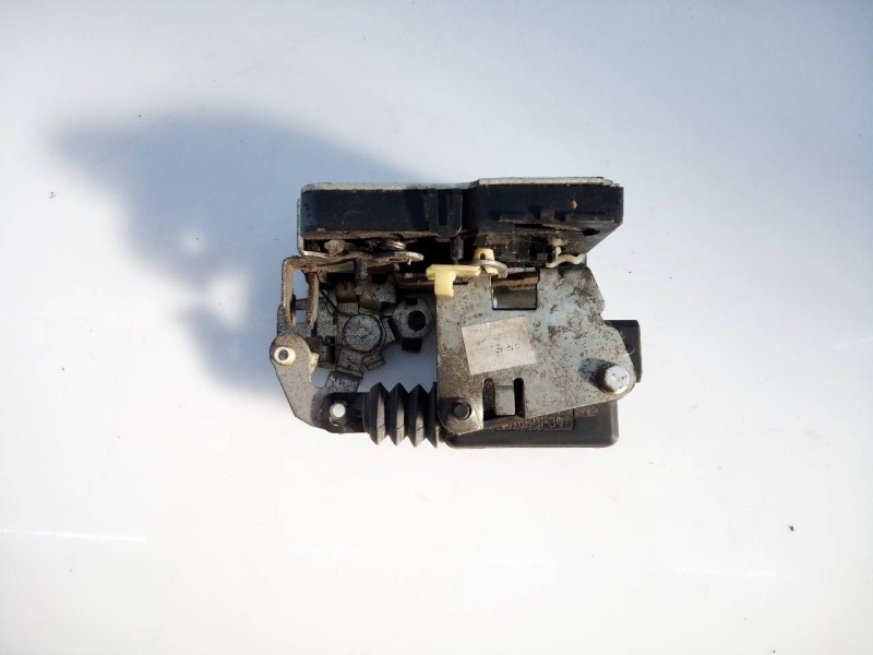 Recambio de cerradura puerta trasera izquierda para dacia duster ambiance 4x2 referencia OEM IAM   E2-A1-34-2