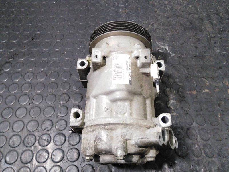 Recambio de compresor aire acondicionado para dacia duster ambiance 4x2 referencia OEM IAM 926000097R 3688006145 P3-B2-10-1