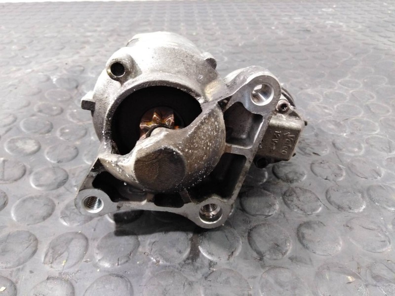 Recambio de motor arranque para dacia duster ambiance 4x2 referencia OEM IAM 8200266777E 17I10316MS P3-B7-23-1