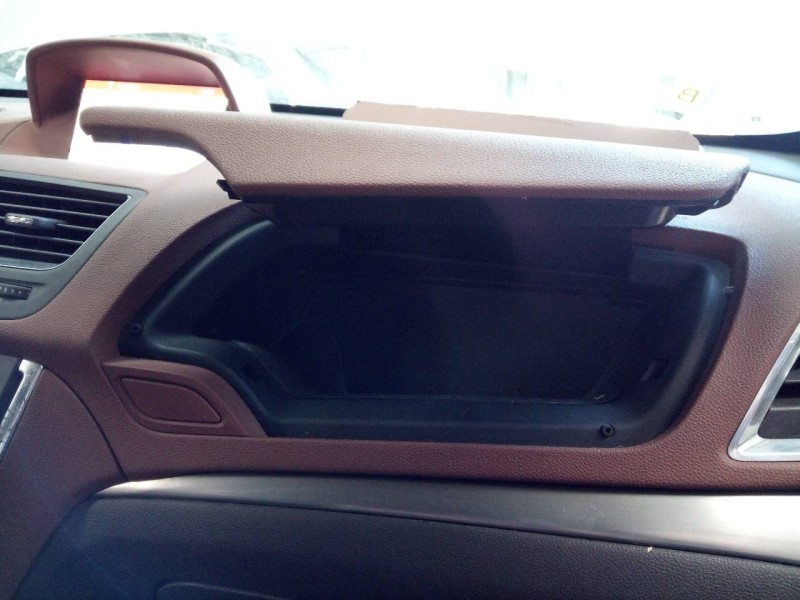 Recambio de guantera para opel mokka excellence referencia OEM IAM   