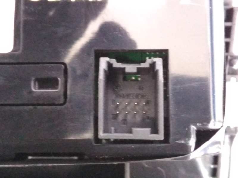 Recambio de pantalla multifuncion para opel astra j lim. sport referencia OEM IAM 13267984 565412769 E3-A5-22-3