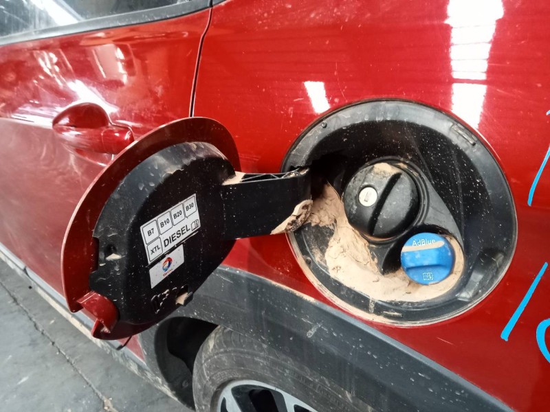 Recambio de tapa exterior combustible para peugeot 2008 (--.2013) allure referencia OEM IAM   