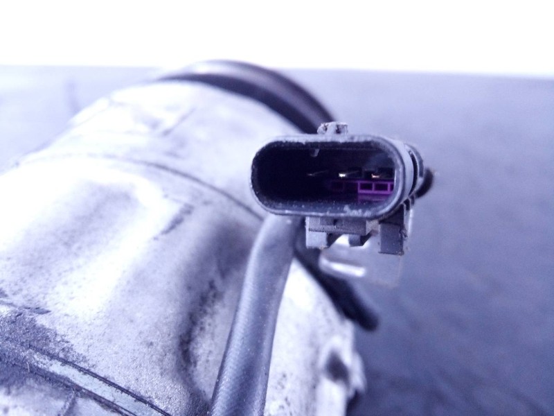 Recambio de compresor aire acondicionado para mini countryman (f60) cooper referencia OEM IAM   P3-B2-24-2