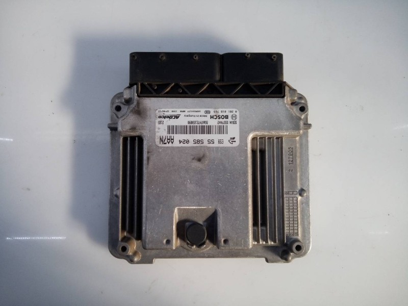 Recambio de centralita motor uce para opel insignia berlina cosmo referencia OEM IAM 55585024 0281018769 E3-A5-24-5