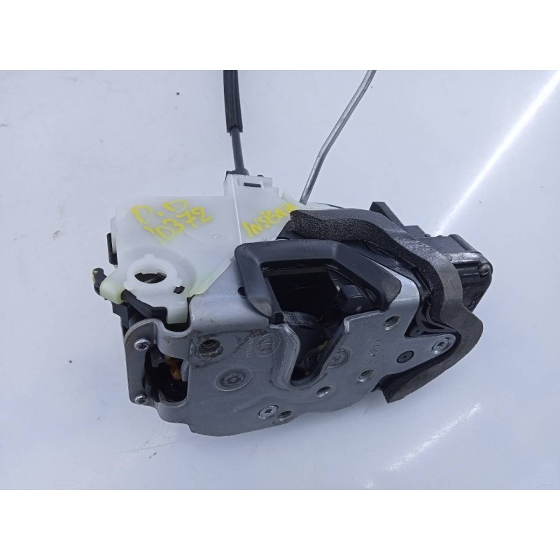 Recambio de cerradura puerta delantera derecha para opel insignia berlina selective referencia OEM IAM 3023880  E2-B6-5-1
