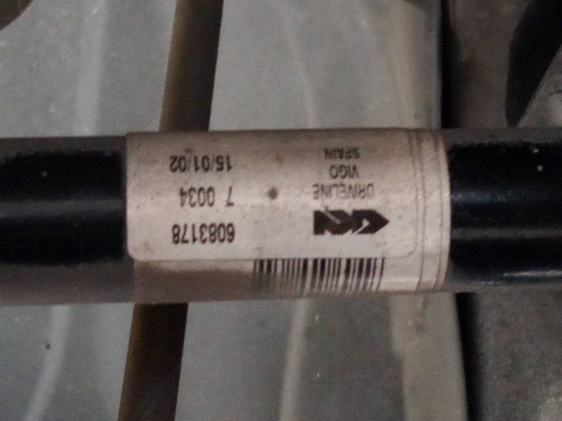 Recambio de transmision delantera derecha para opel corsa e selective referencia OEM IAM 6083178  