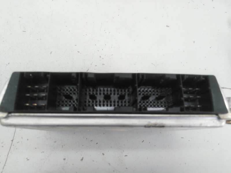 Recambio de centralita motor uce para audi a6 berlina (4b2) referencia OEM IAM 4B0907401S 0281010148 E2-A1-4-4