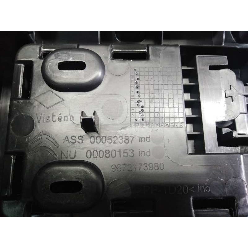 Recambio de consola central para citroën ds4 design referencia OEM IAM 9672173980  P2-A1-23