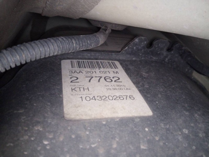 Recambio de deposito combustible para volkswagen passat lim. (362) advance bluemotion referencia OEM IAM 27762  