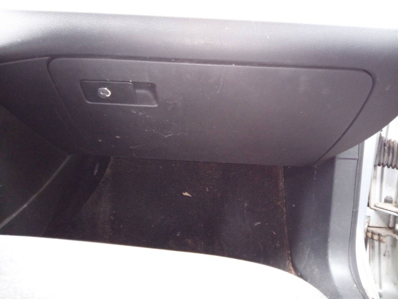 Recambio de guantera para volkswagen passat lim. (362) advance bluemotion referencia OEM IAM   