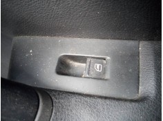 MANDO ELEVALUNAS TRASERO DERECHO 