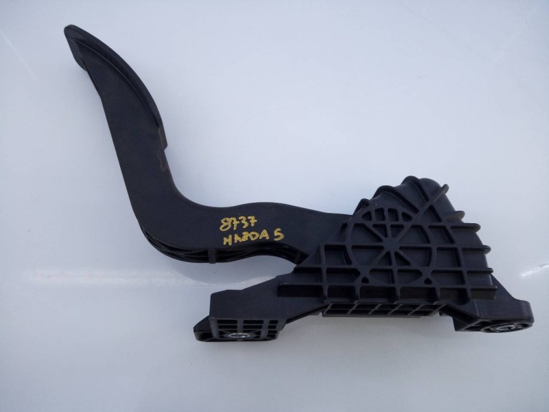 Recambio de pedal acelerador para mazda 5 berl. (cr) 2.0 crtd active+ (105kw) referencia OEM IAM 1988003480 1582A6 E3-B5-24-1