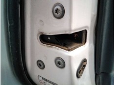 CERRADURA PUERTA TRASERA IZQUIERDA 