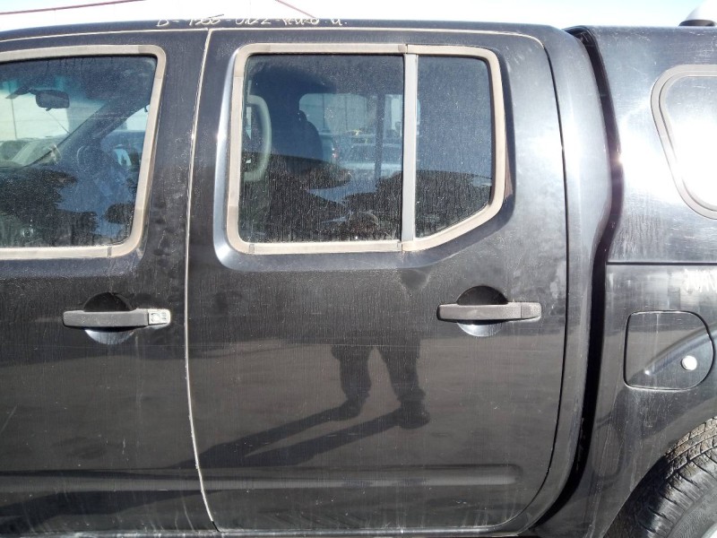 Recambio de puerta trasera izquierda para nissan navara pick-up (d40m) doble cab le 4x4 referencia OEM IAM   