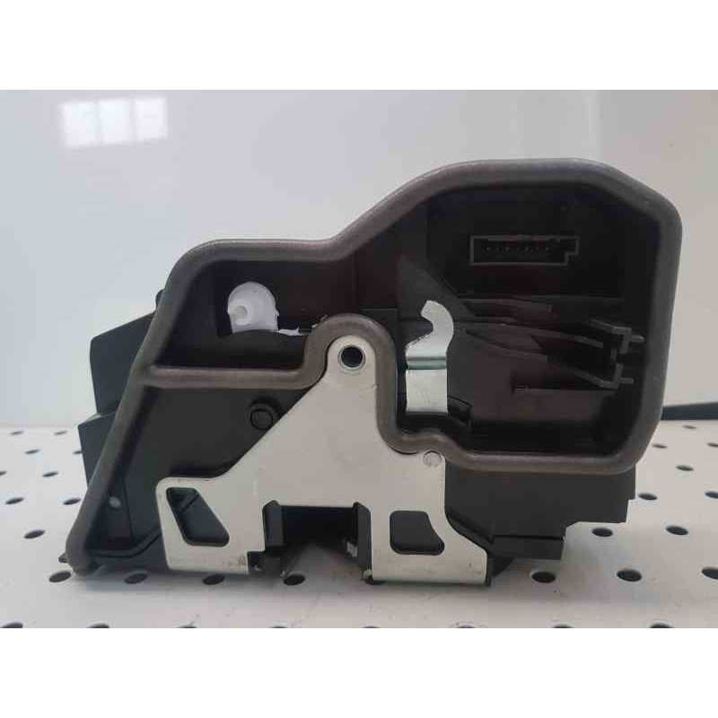 Recambio de cerradura puerta delantera izquierda para bmw serie 3 berlina (e90) referencia OEM IAM 7202143 NUEVO T2-2-B3-4