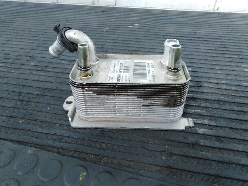 Recambio de enfriador aceite motor para volvo v60 kombi ocean race referencia OEM IAM H0602005  P1-A2-9