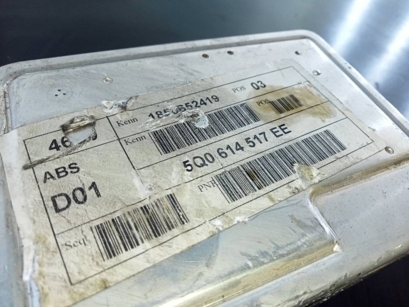 Recambio de abs para volkswagen t-roc sport referencia OEM IAM 5Q0614517EE  P3-B8-28-4