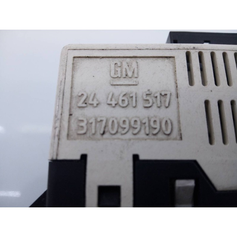 Recambio de pantalla multifuncion para opel astra g berlina comfort referencia OEM IAM 24461517 317099190 E3-A5-18-4