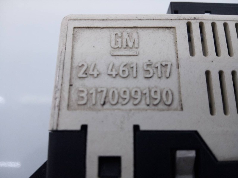 Recambio de pantalla multifuncion para opel astra g berlina comfort referencia OEM IAM 24461517 317099190 E3-A5-18-4