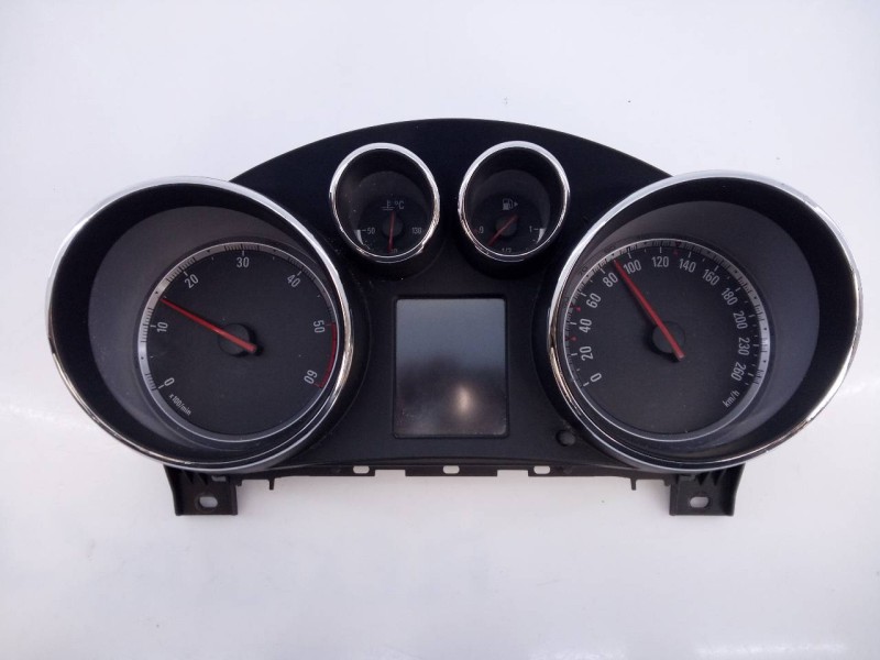 Recambio de cuadro instrumentos para opel insignia berlina cosmo referencia OEM IAM 13333353 365903926H E3-A5-33-4